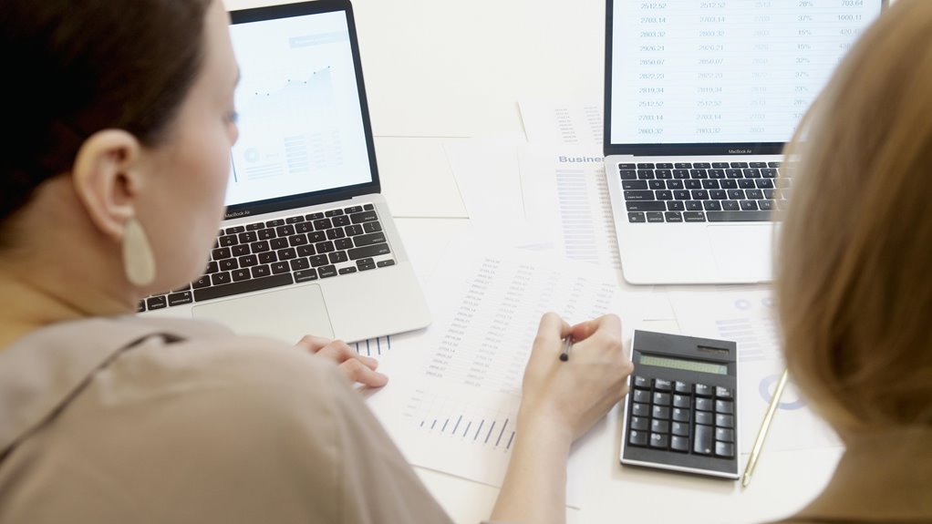 evaluating investment performance benefits